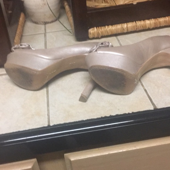 Vince camuto heel, worn twice - Picture 4 of 4